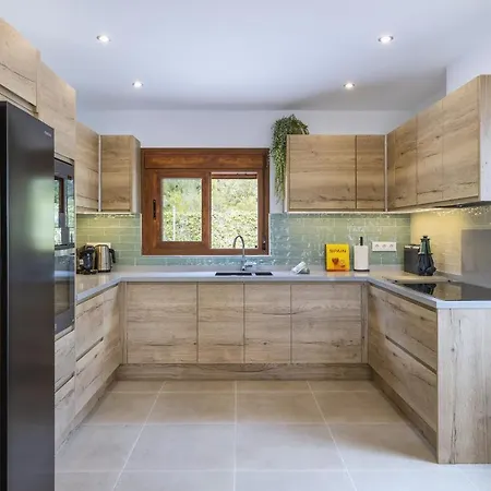 Casa Cora Вилла Montgo