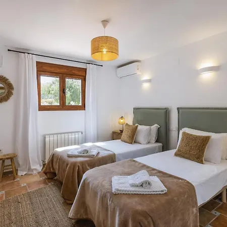 Casa Cora Вилла Montgo