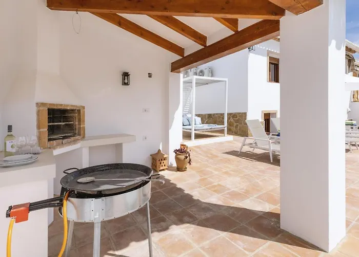 Casa Cora * Montgó